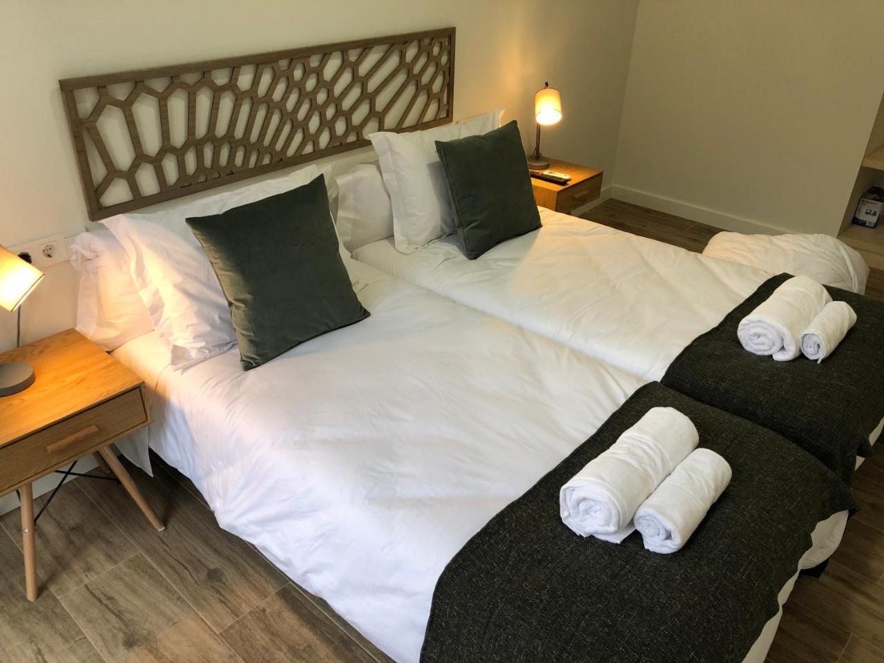 Apartamentos Al-Qazeres Luxury La Concepcion Caces 외부 사진